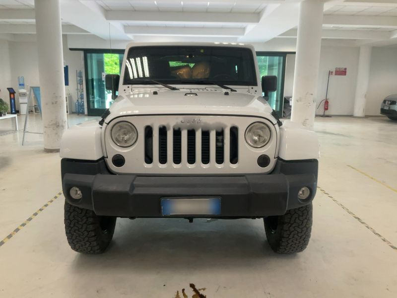 Jeep Wrangler Unlimited 2.8 CRD Sahara — zdjęcie 9