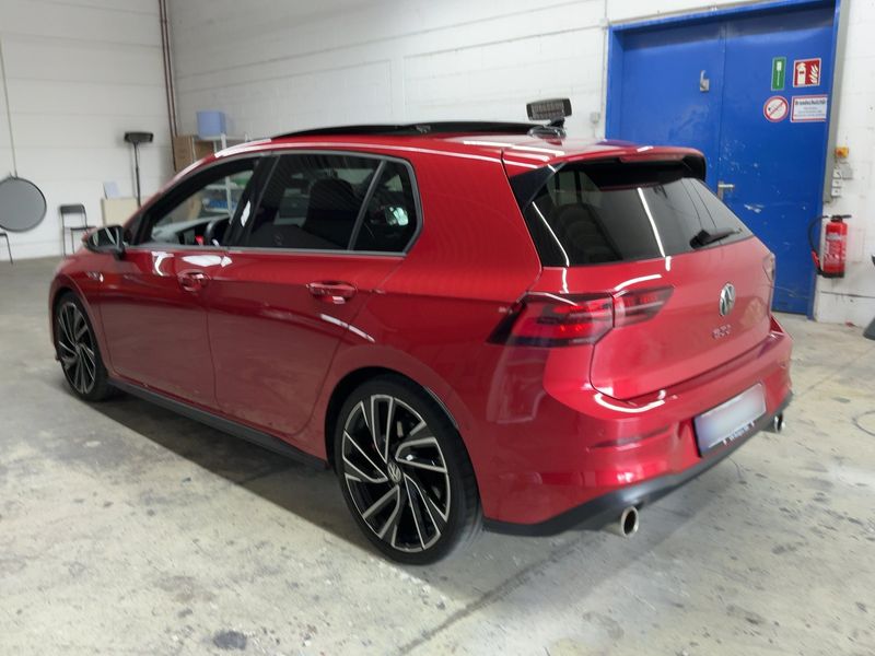 Volkswagen Golf VIII 2.0 TSI GTI — zdjęcie 3