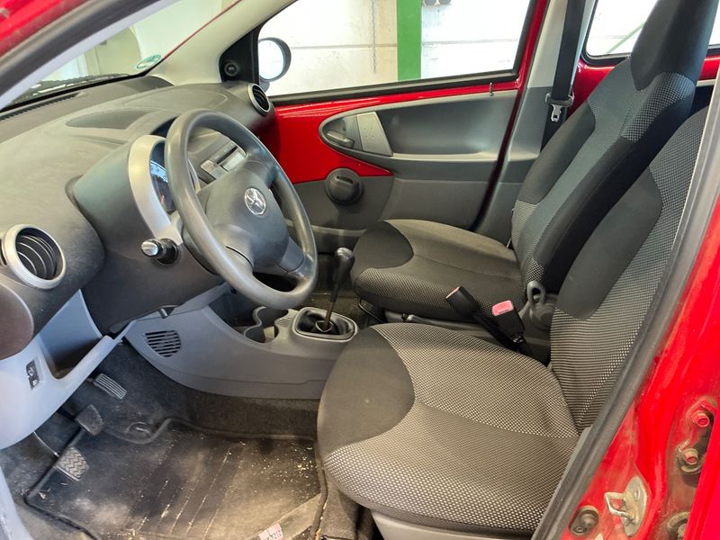 Toyota Aygo 1.0 Cool 2010 – снимка 3