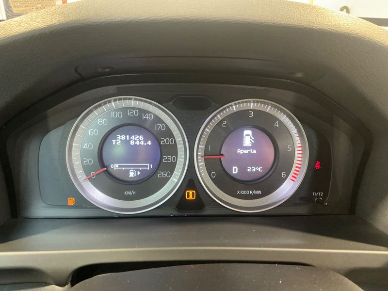 Volvo V60 2.0 D4 Momentum 2012 – снимка 4