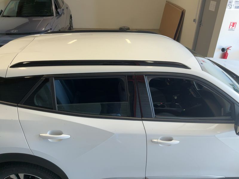 Peugeot 2008 1.2 PureTech Allure 2020 – снимка 13