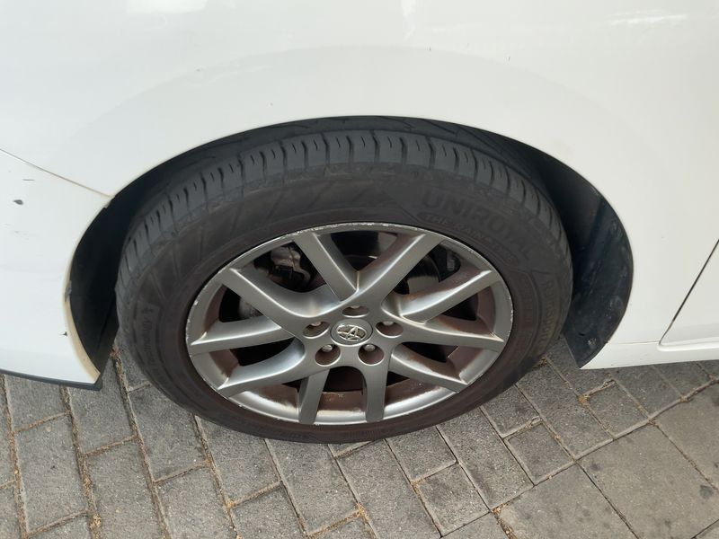 Toyota Verso 2.0 D-4D Basis 2013 – снимка 3