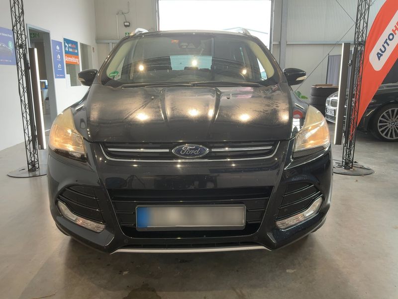 Ford Kuga 2.0 TDCi Titanium — zdjęcie 9