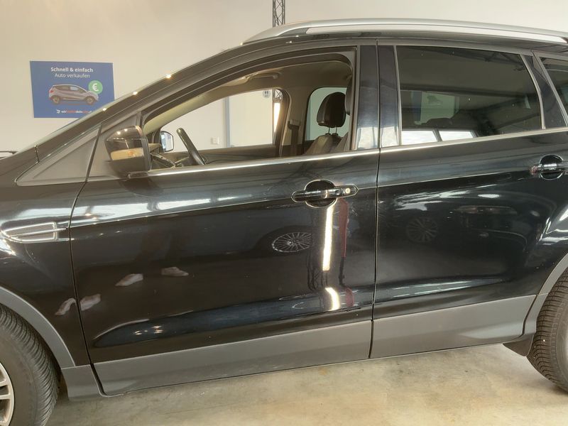 Ford Kuga 2.0 TDCi Titanium — zdjęcie 4