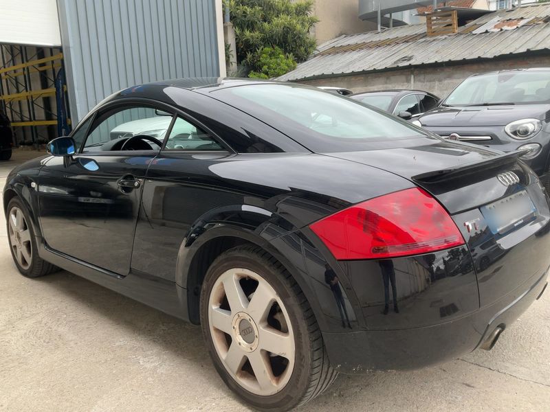 Audi TT 1.8 Turbo quattro Coupe — zdjęcie 3