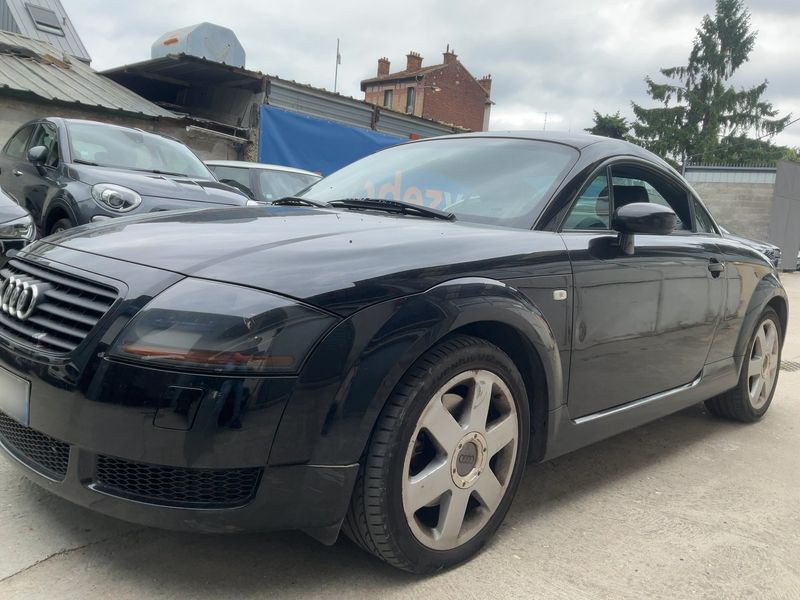 Audi TT 1.8 Turbo quattro Coupe — zdjęcie 2