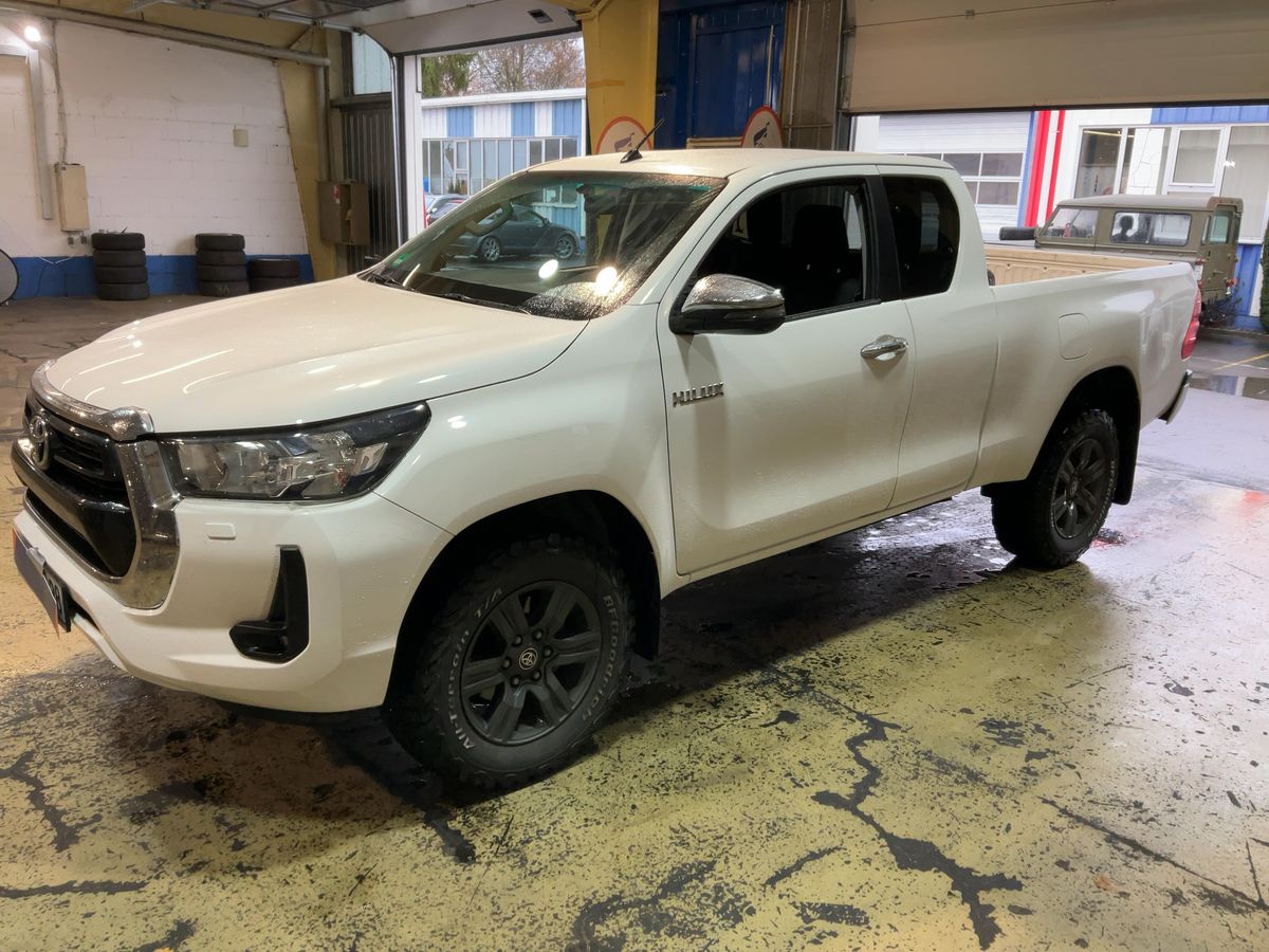 Toyota Hilux 2.8 D-4D Extra Cab Comfort 4x4