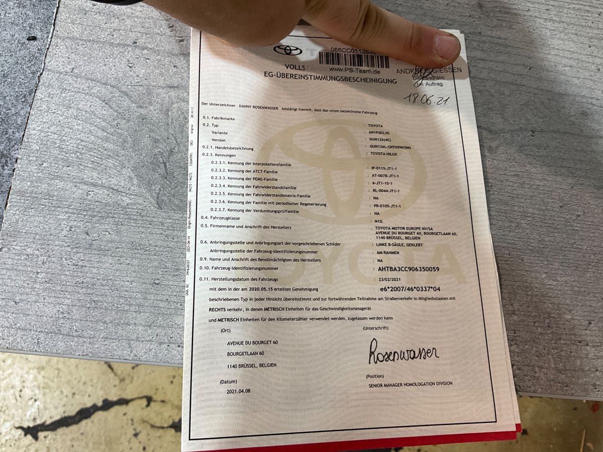 Toyota Hilux 2.8 D-4D Extra Cab Comfort 4x4