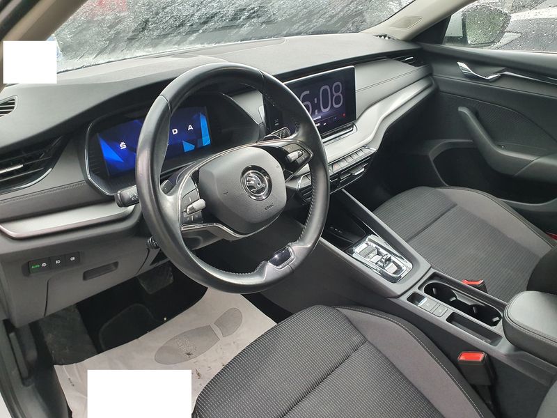 Skoda Octavia 2.0 TDI Executive — zdjęcie 11