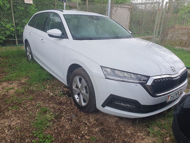 Skoda Octavia 2.0 TDI Executive — zdjęcie 6