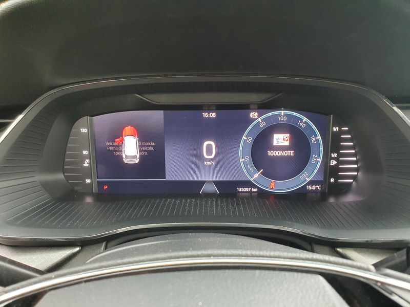 Skoda Octavia 2.0 TDI Executive — zdjęcie 12