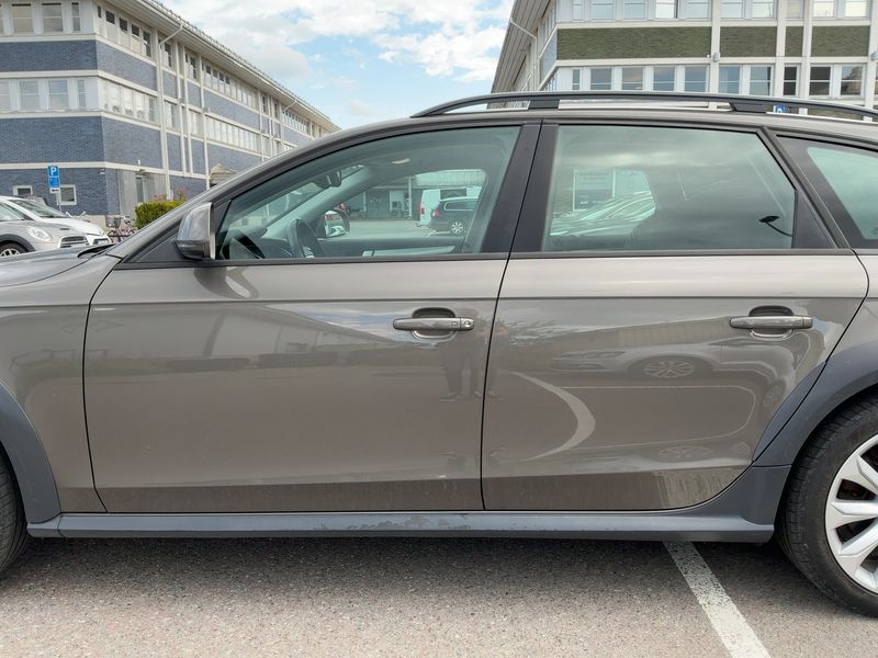 Audi A4 Allroad 2.0 TDI — zdjęcie 4