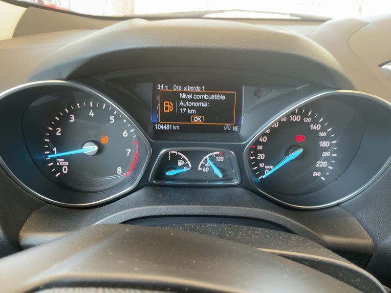 Ford Kuga 1.5 EcoBoost Trend+ — zdjęcie 13