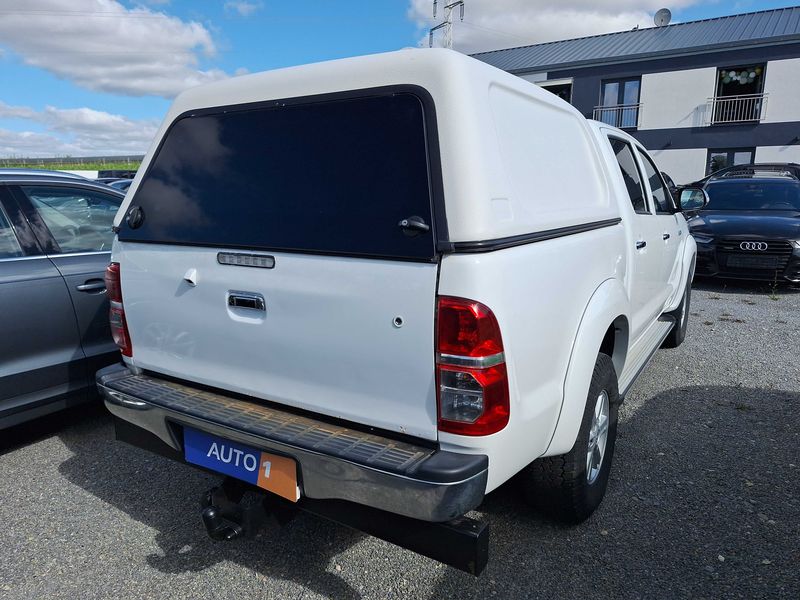 Toyota Hilux 3.0 Turbodiesel Double Cab Life 4x4 — zdjęcie 5