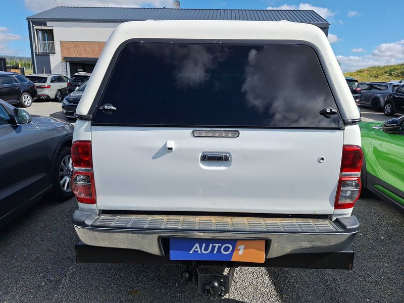 Toyota Hilux 3.0 Turbodiesel Double Cab Life 4x4 — zdjęcie 4