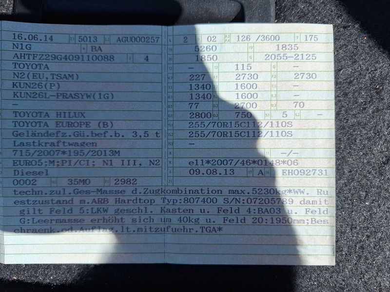 Toyota Hilux 3.0 Turbodiesel Double Cab Life 4x4 — zdjęcie 15