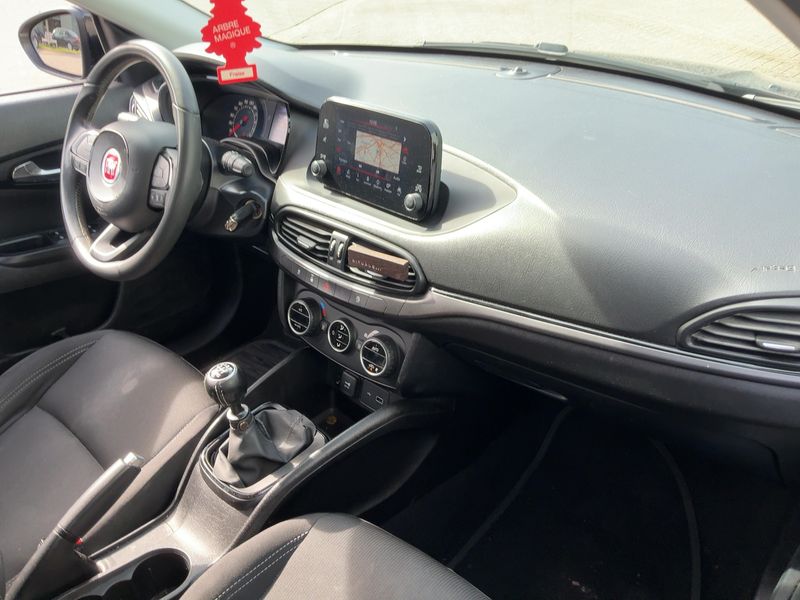 Fiat Tipo 1.4 Turbo S-Design — zdjęcie 12