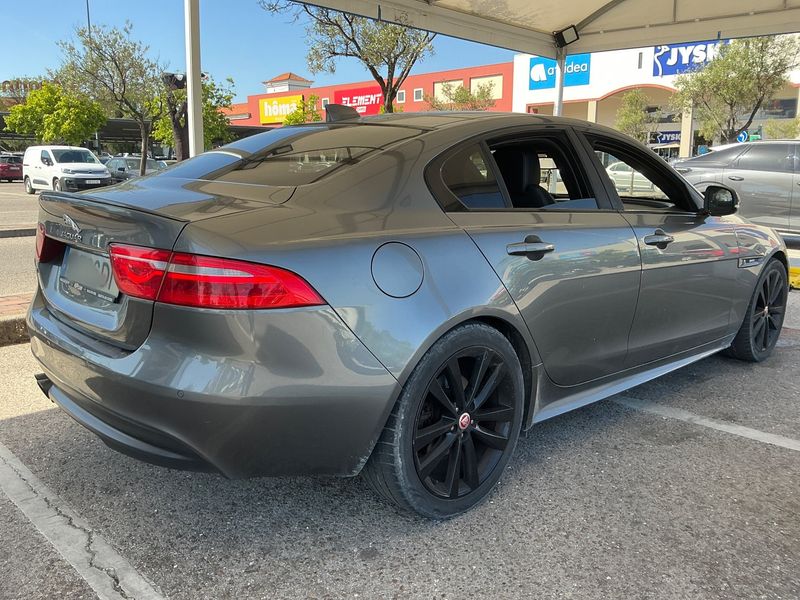 Jaguar XE 20d R-Sport — zdjęcie 6