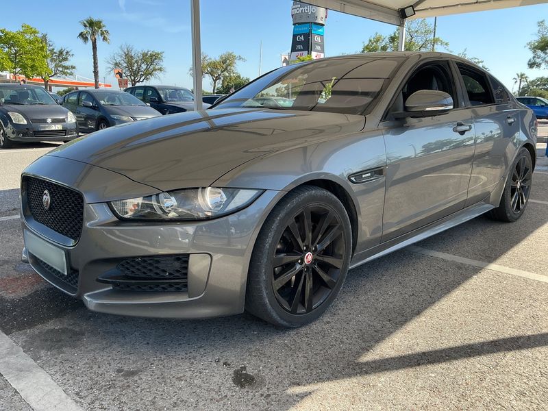 Jaguar XE 20d R-Sport — zdjęcie 1