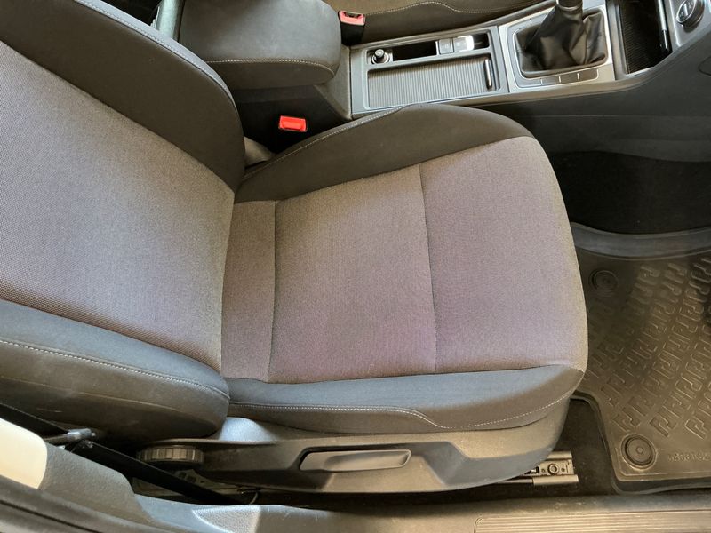 Volkswagen Golf VII 1.0 TSI Trendline BlueMotion Tech 2015 – снимка 33