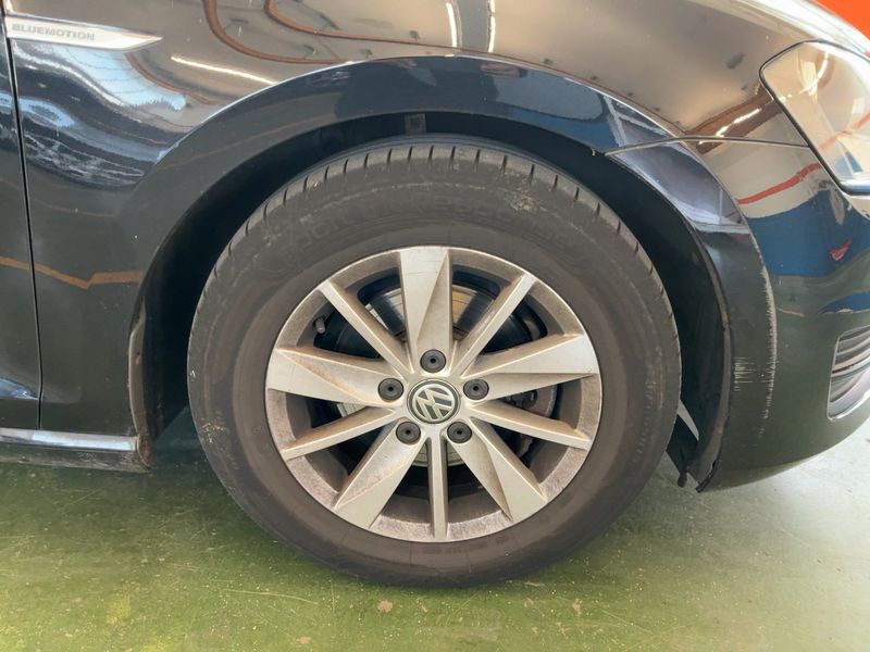 Volkswagen Golf VII 1.0 TSI Trendline BlueMotion Tech 2015 – снимка 11