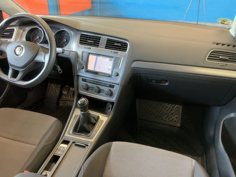Volkswagen Golf VII 1.0 TSI Trendline BlueMotion Tech 2015 – снимка 18