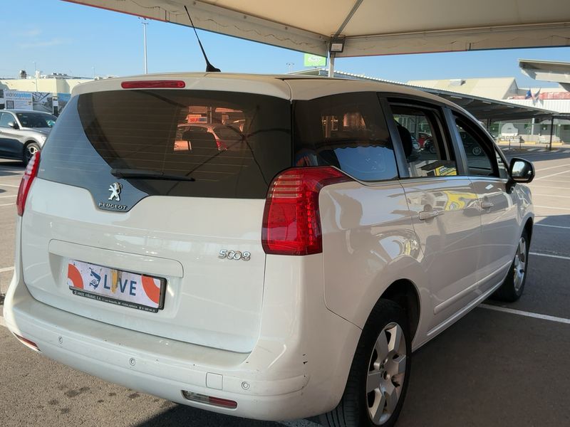 Peugeot 5008 1.6 Blue-HDi Active — zdjęcie 6