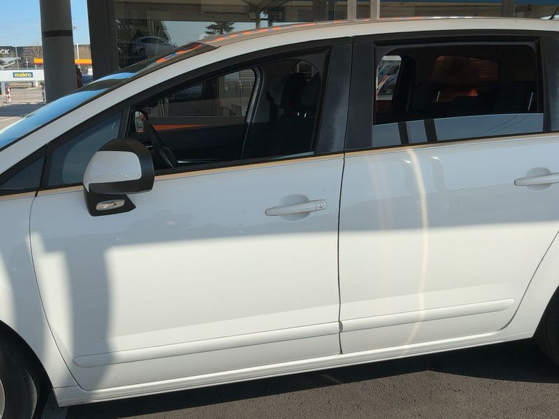 Peugeot 5008 1.6 Blue-HDi Active — zdjęcie 4