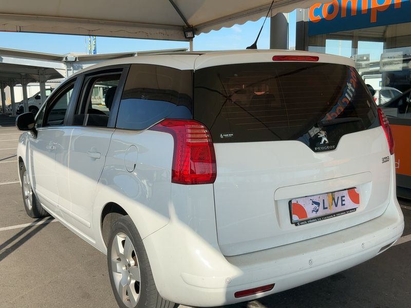 Peugeot 5008 1.6 Blue-HDi Active — zdjęcie 3