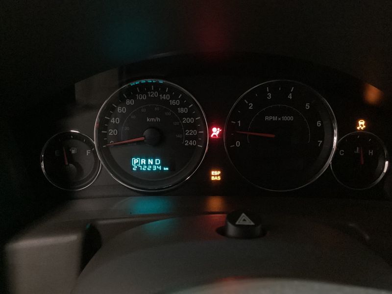 Jeep Commander 3.0 CRD V6 Limited 2008 – снимка 18