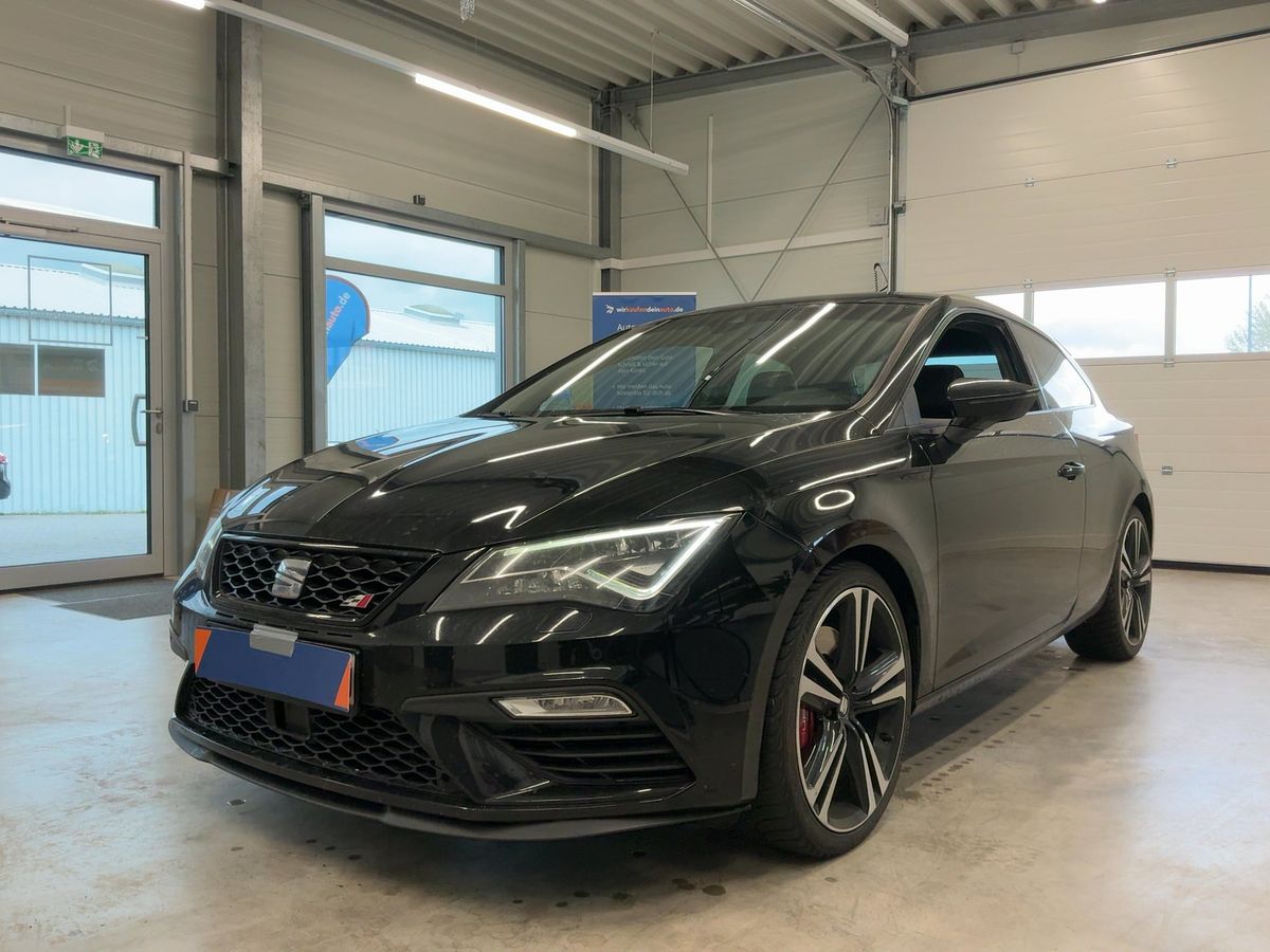 Seat Leon 2017 — photo 1