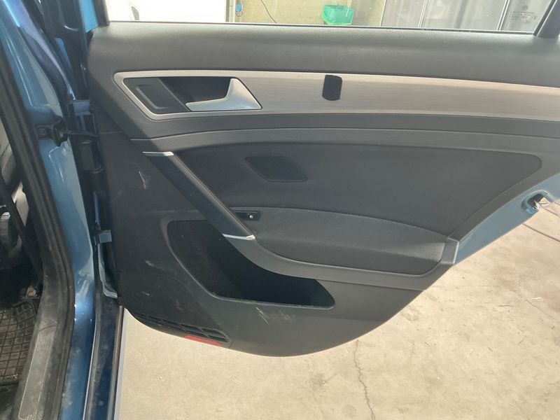 Volkswagen Golf VII 1.6 TDI Rabbit BlueMotion Tech 2016 – снимка 43