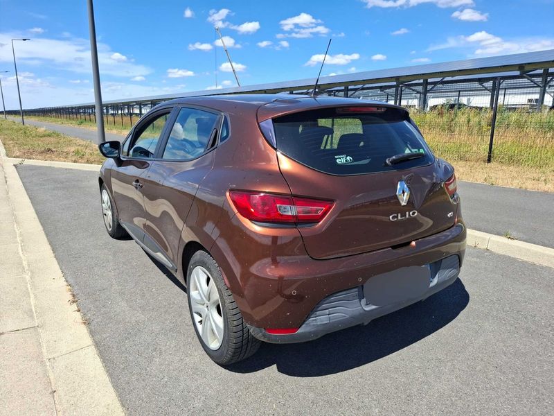 Renault Clio 1.5 dCi Energy Business Eco2 — zdjęcie 3
