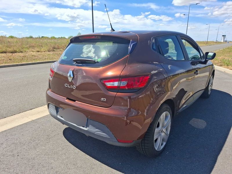 Renault Clio 1.5 dCi Energy Business Eco2 — zdjęcie 5
