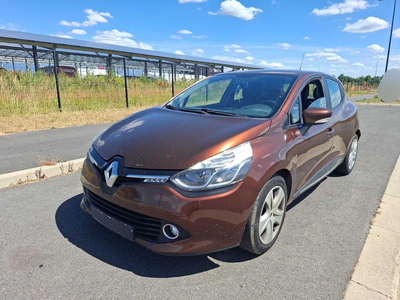 Renault Clio 1.5 dCi Energy Business Eco2 — zdjęcie 2