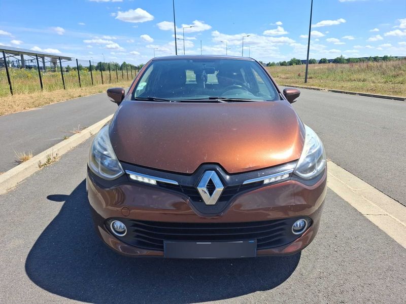 Renault Clio 1.5 dCi Energy Business Eco2 — zdjęcie 7