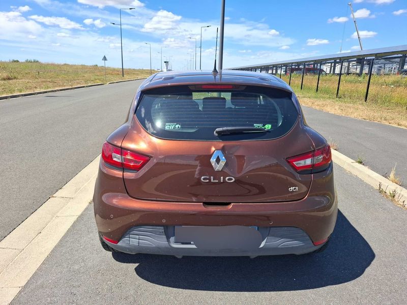 Renault Clio 1.5 dCi Energy Business Eco2 — zdjęcie 4
