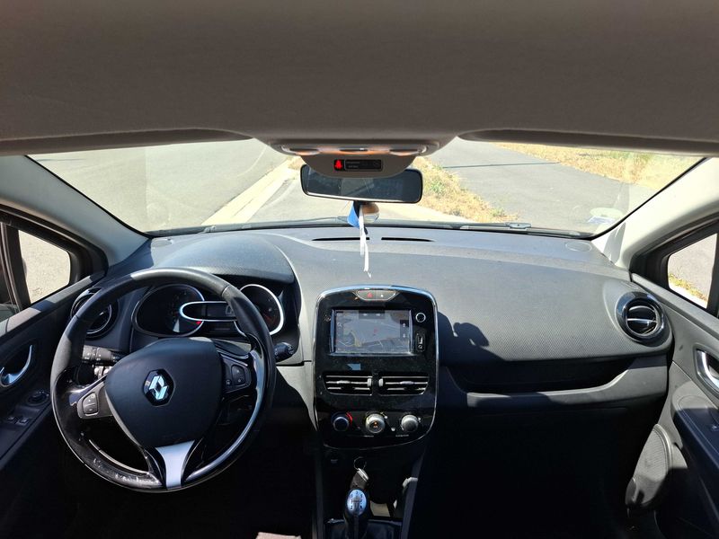 Renault Clio 1.5 dCi Energy Business Eco2 — zdjęcie 11