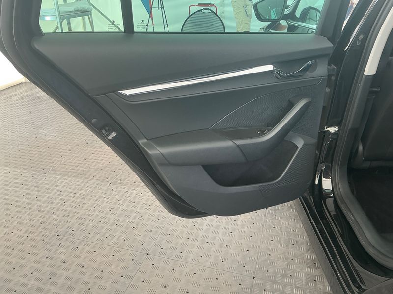 Skoda Octavia 2.0 TDI First Edition 2020 – снимка 23