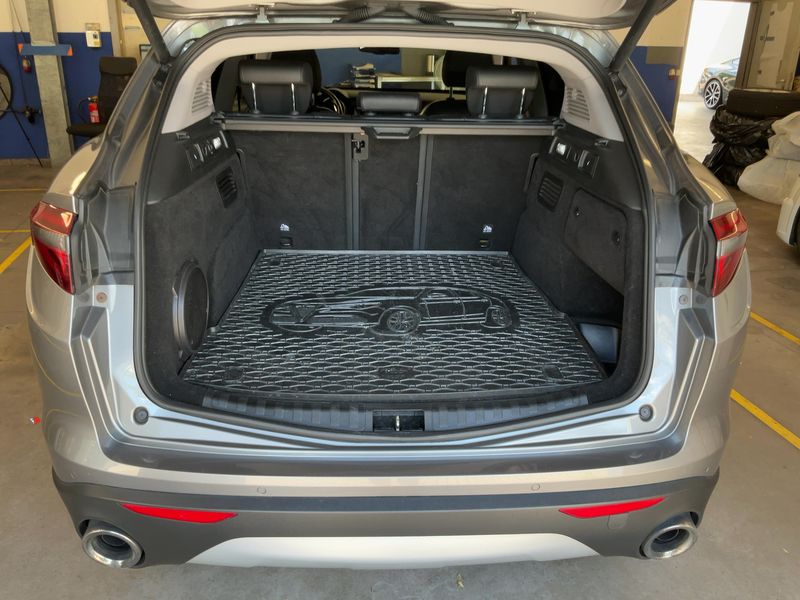 Alfa Romeo Stelvio 2.0 Turbo First Edition — zdjęcie 10