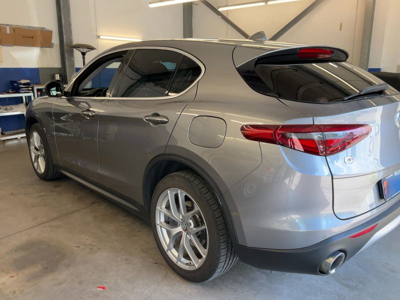 Alfa Romeo Stelvio 2.0 Turbo First Edition — zdjęcie 3