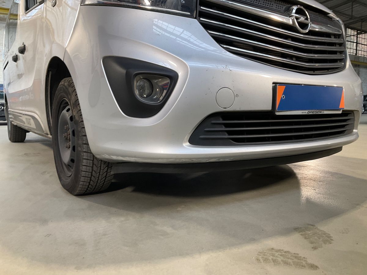 Opel Vivaro 2017 — photo 47