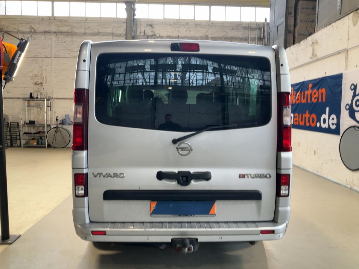 Opel Vivaro 2017 — photo 8