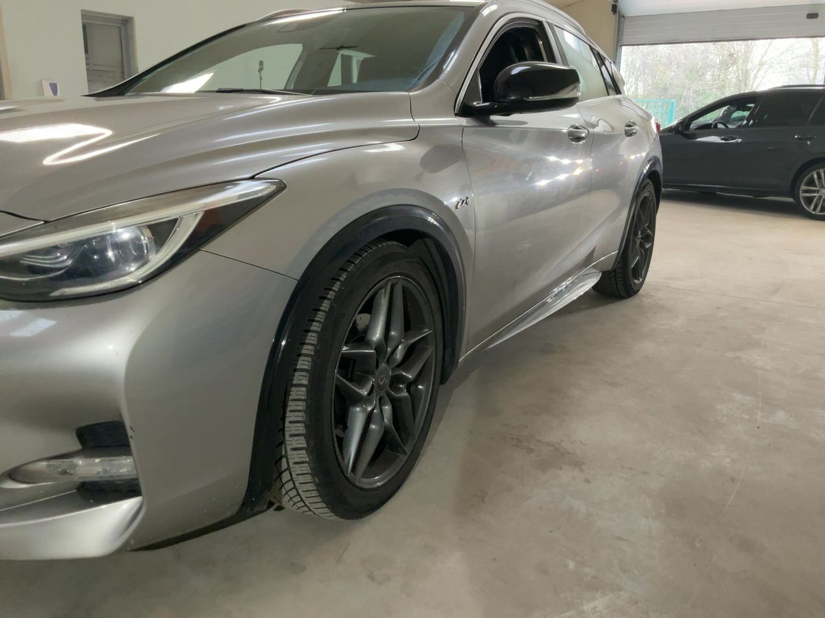 Infiniti Q30 d'occasion