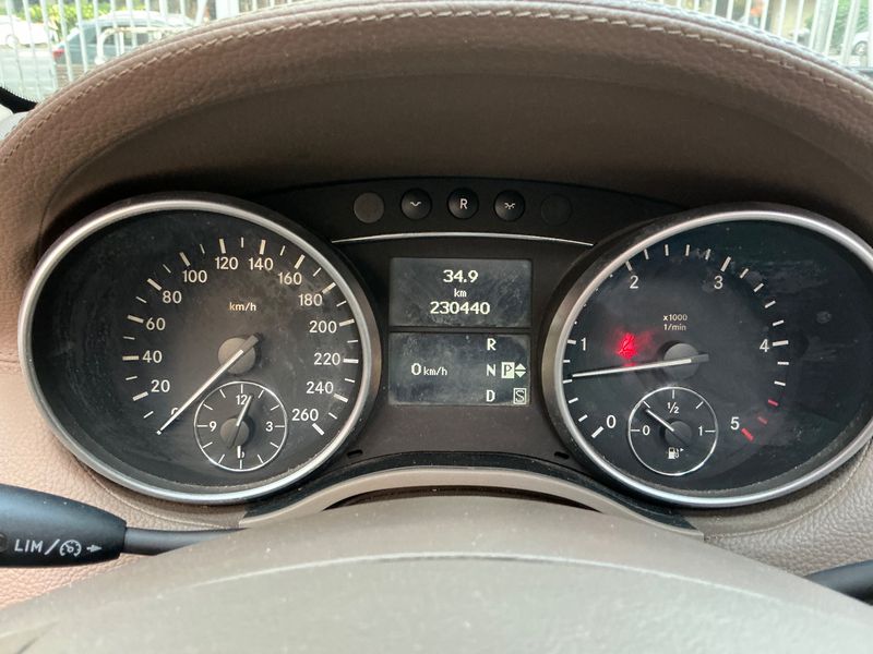 Mercedes-Benz GL-Klasse GL 320 CDI 4Matic — zdjęcie 13