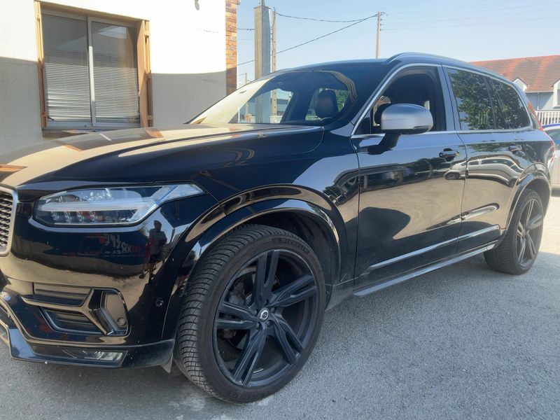 Volvo XC90 2.0 D5 R-Design AWD — zdjęcie 2