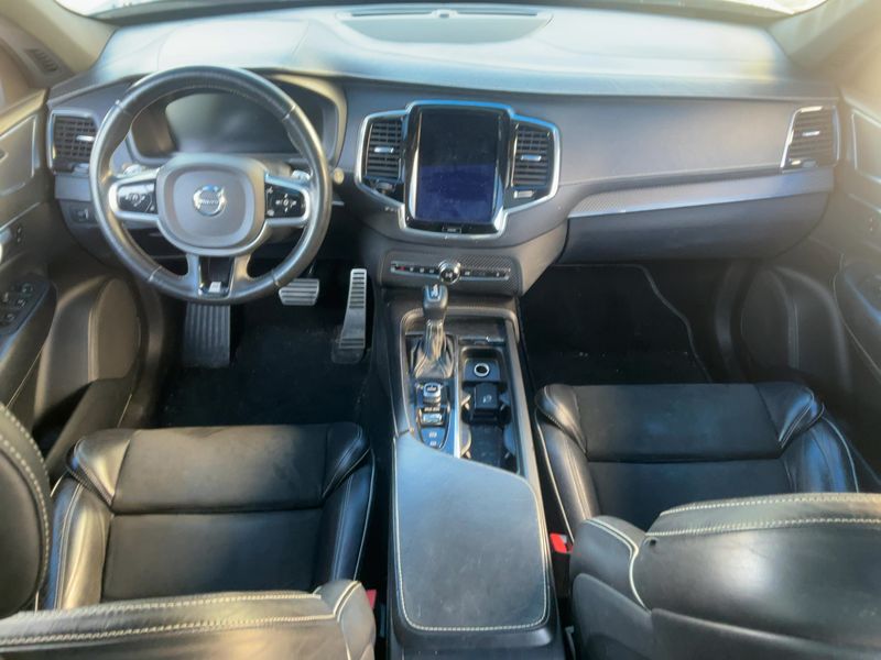 Volvo XC90 2.0 D5 R-Design AWD — zdjęcie 12