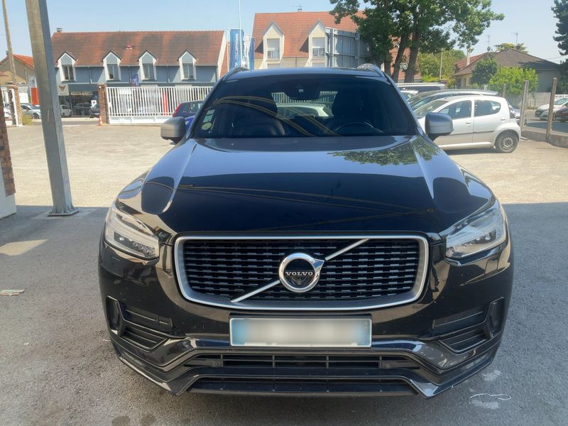 Volvo XC90 2.0 D5 R-Design AWD — zdjęcie 9