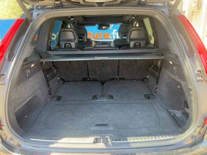 Volvo XC90 2.0 D5 R-Design AWD — zdjęcie 10