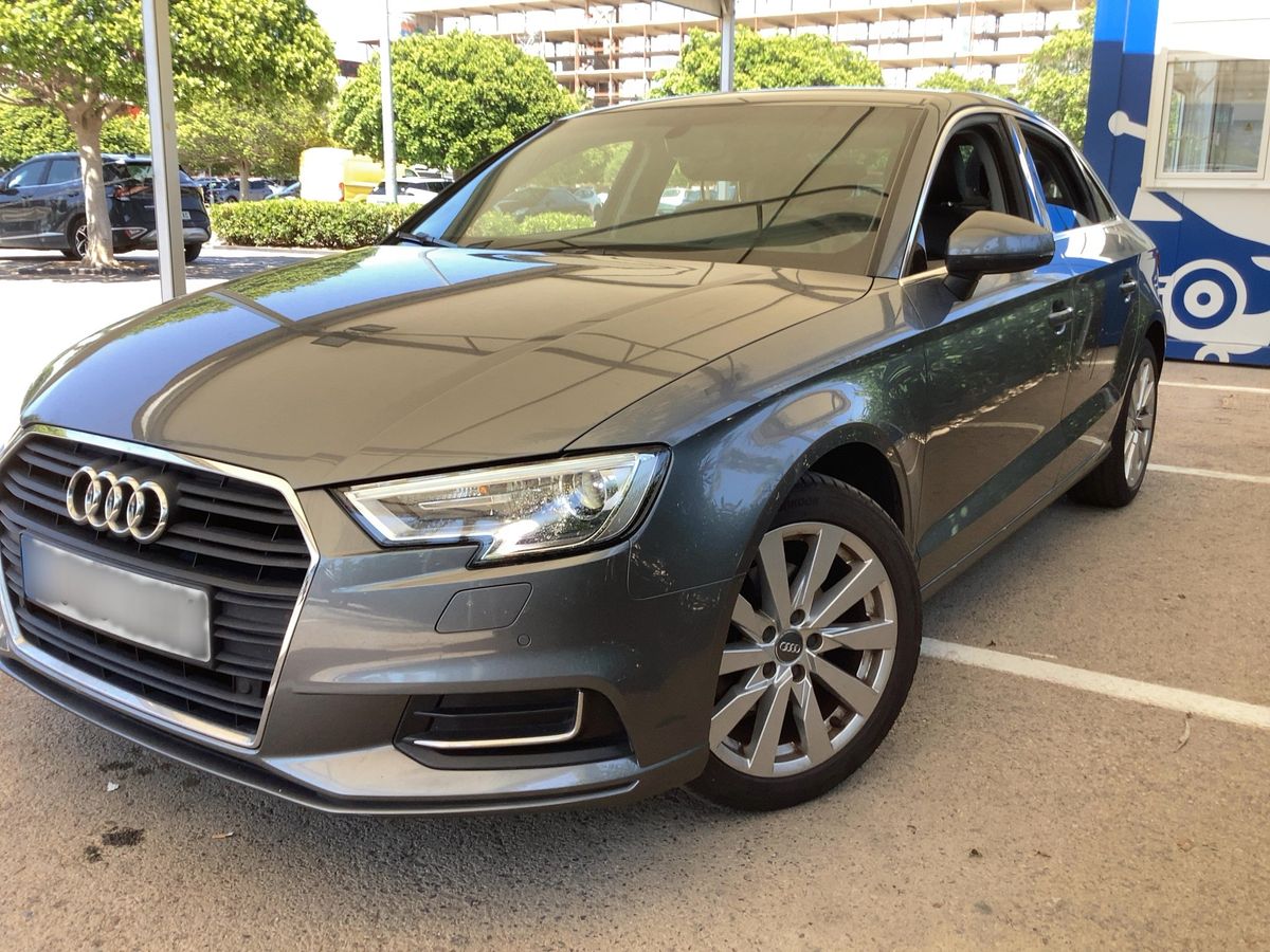 Audi A3 2018 — photo 1